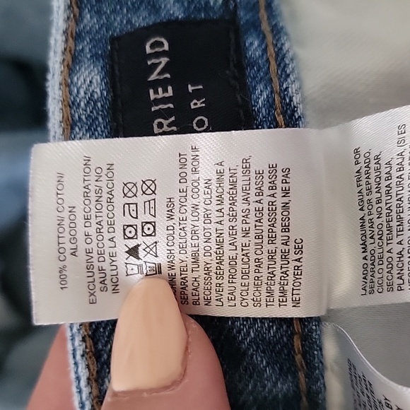 NWOT Lucky Brand Boyfriend Short, Distressed, Size 4/27 - Picture 4 of 6